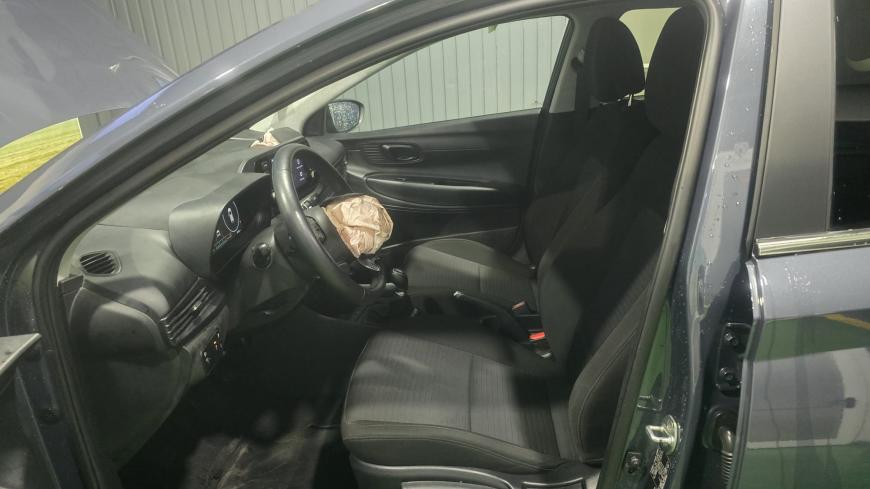 Hyundai I20 1.2  - Auto Cabomonte Compra e Venda de Salvados