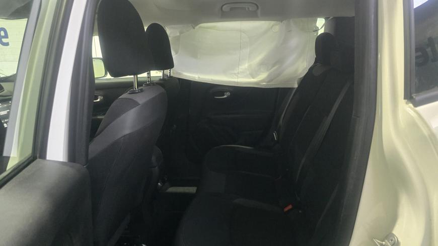 Jeep Renegade 1.5 TG E-Hybrid  CX AUT. - Auto Cabomonte Compra e Venda de Salvados