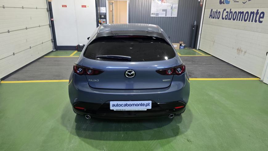 Mazda 3 2.0 Skyactiv - G Hibrido/Gasolina - Auto Cabomonte Compra e Venda de Salvados