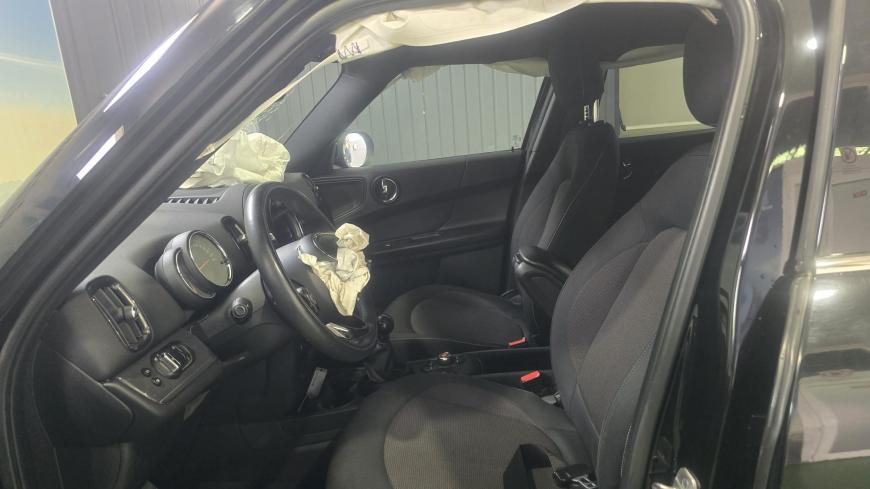 Mini Countryman 1.5 D - Auto Cabomonte Compra e Venda de Salvados