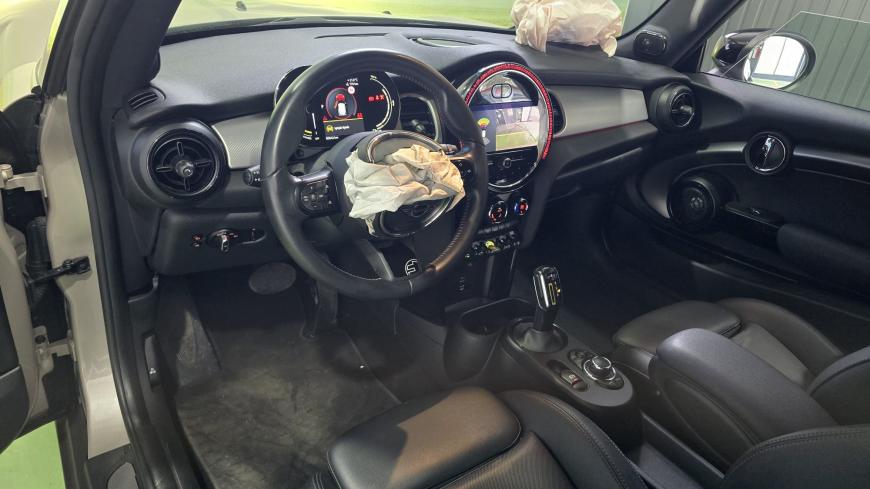 Mini Cooper SE Eletric - Auto Cabomonte Compra e Venda de Salvados