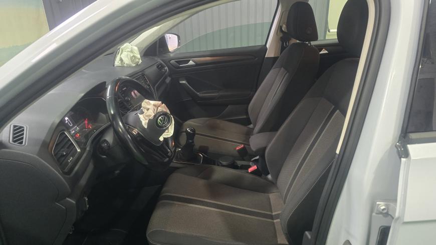 Volkswagen T-Roc 1.0 TSI - Auto Cabomonte Compra e Venda de Salvados