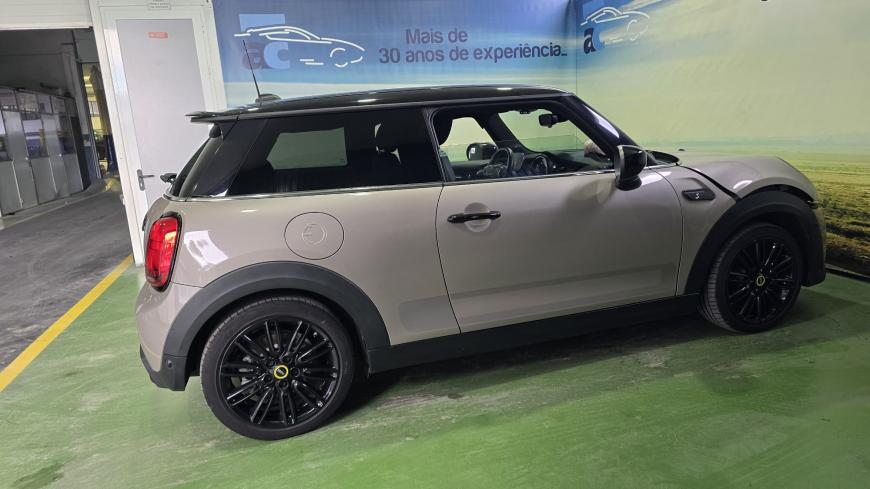 Mini Cooper SE Eletric - Auto Cabomonte Compra e Venda de Salvados