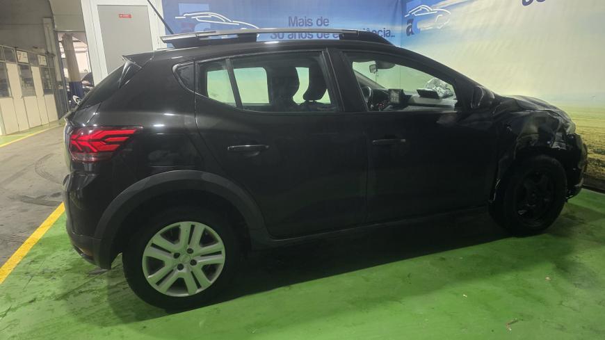 Dacia Sandero Stepway 1.0 Bi-Fuel - Auto Cabomonte Compra e Venda de Salvados