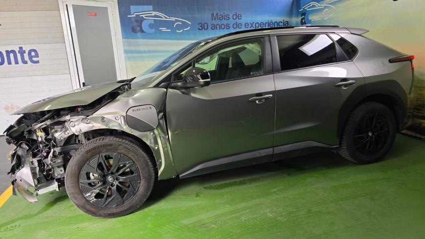 Toyota bZ4X 71,4 Kwh - Auto Cabomonte Compra e Venda de Salvados