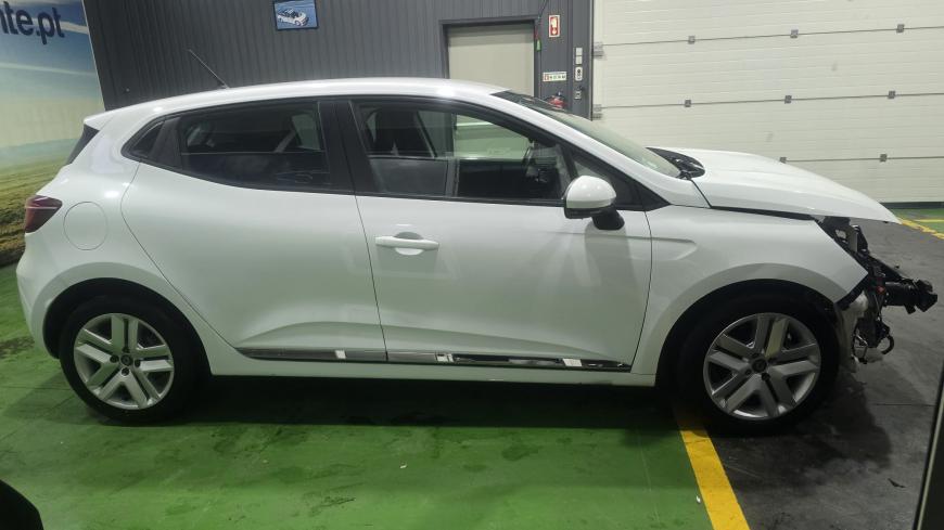 Renault Clio V 1.5 DCI - Auto Cabomonte Compra e Venda de Salvados