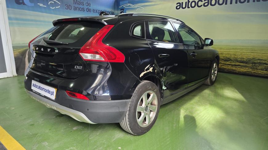 Volvo V40 Cross Country 1.6D - Auto Cabomonte Compra e Venda de Salvados