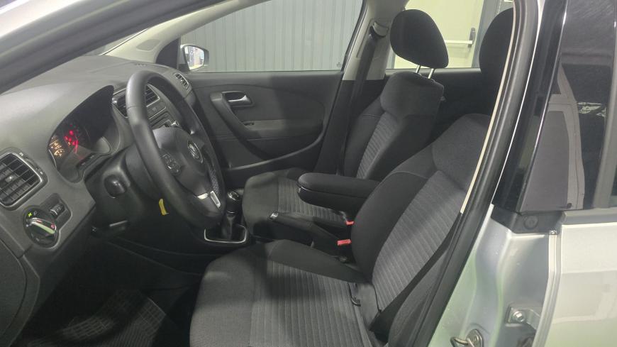 Volkswagen Polo 1.2  - Auto Cabomonte Compra e Venda de Salvados
