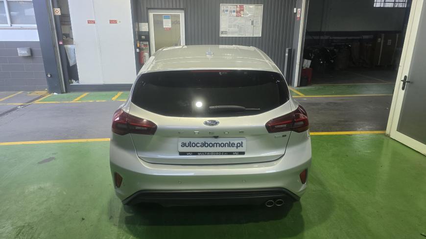 Ford Focus ST-Line - Auto Cabomonte Compra e Venda de Salvados