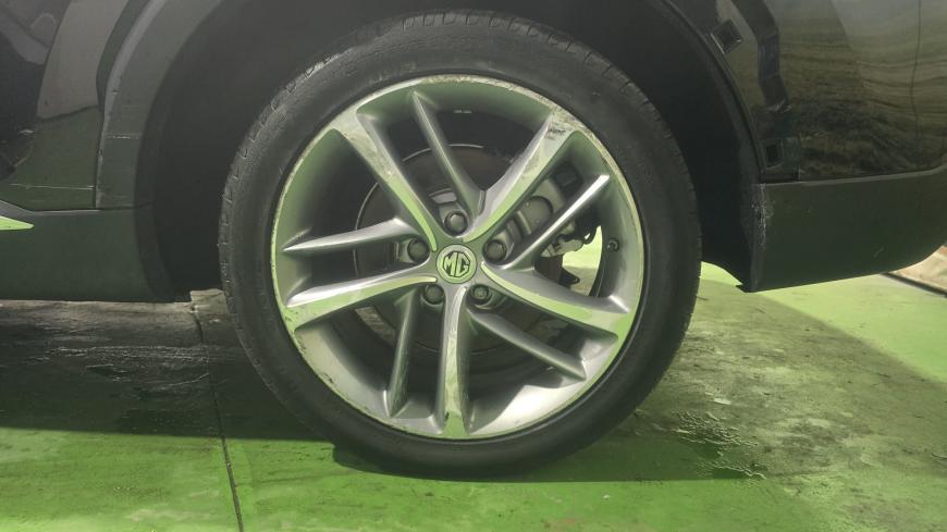 MG HS 1.5 Plug - in Hybrid - Auto Cabomonte Compra e Venda de Salvados