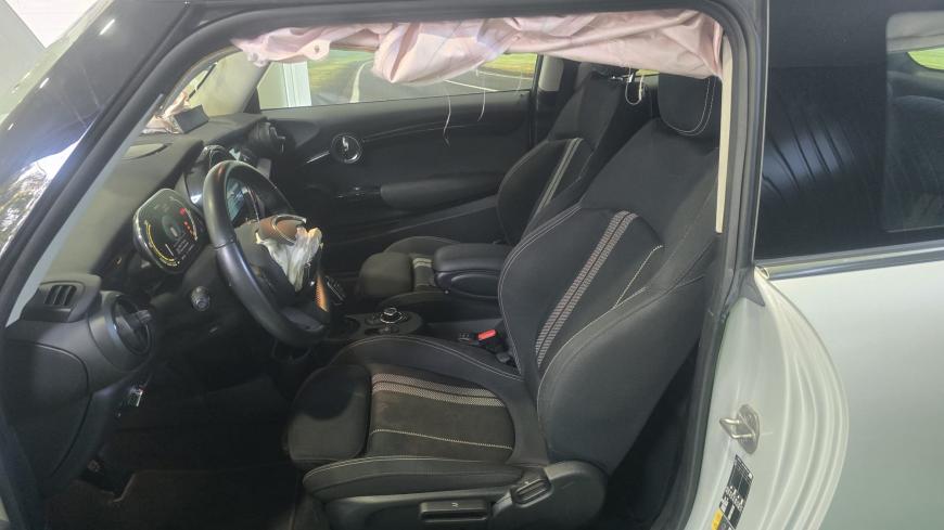Mini Cooper SE Eletric - Auto Cabomonte Compra e Venda de Salvados