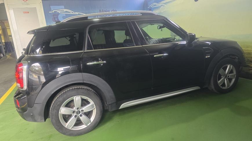 Mini Countryman 1.5 D - Auto Cabomonte Compra e Venda de Salvados