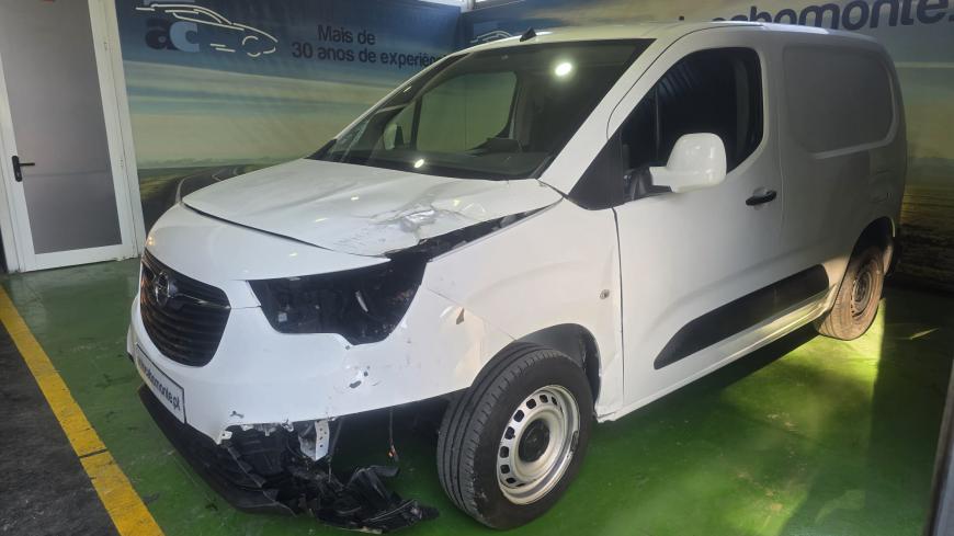 Opel Combo 1.5 CDTI  - Auto Cabomonte Compra e Venda de Salvados