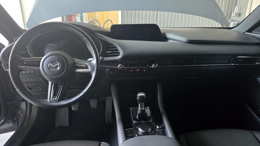Mazda 3 2.0 Skyactiv - G Hibrido/Gasolina - Auto Cabomonte Compra e Venda de Salvados