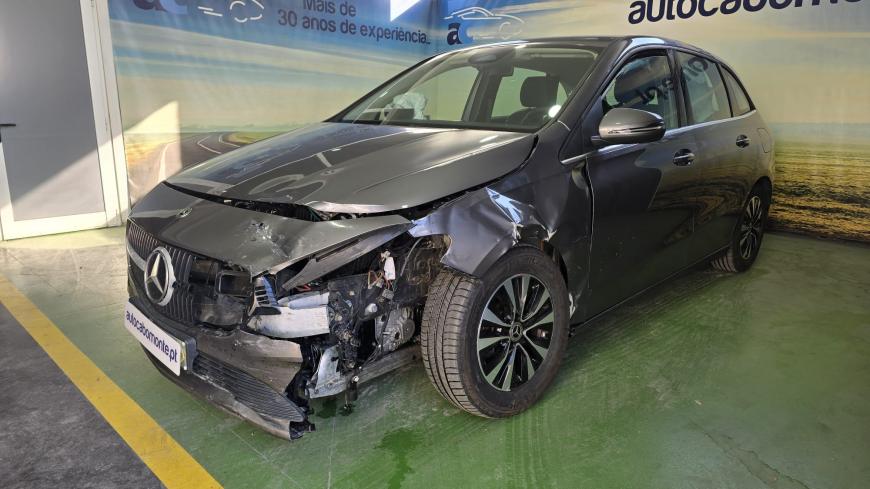 Mercedes - Benz B 180 CDI - Auto Cabomonte Compra e Venda de Salvados