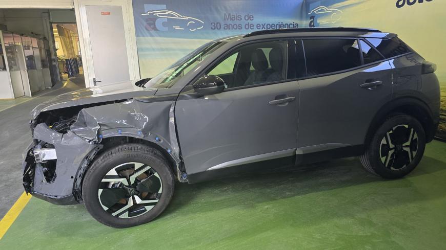Peugeot 2008 1.2 Puretech Style - Auto Cabomonte Compra e Venda de Salvados