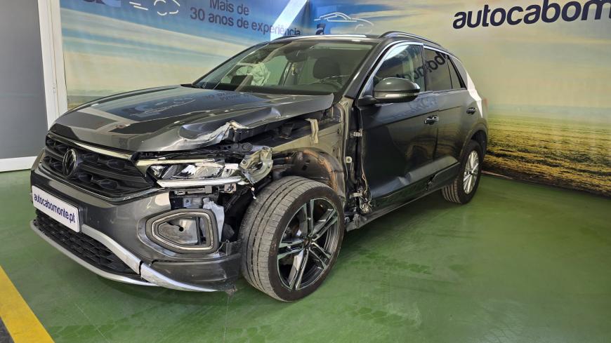 Volkswagen T-Roc 1.0 TSI - Auto Cabomonte Compra e Venda de Salvados