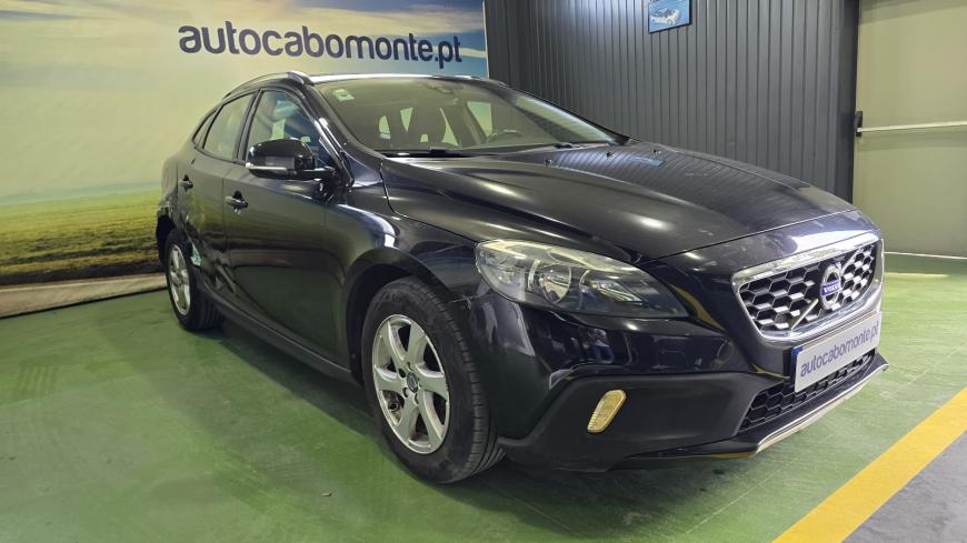 Volvo V40 Cross Country 1.6D - Auto Cabomonte Compra e Venda de Salvados