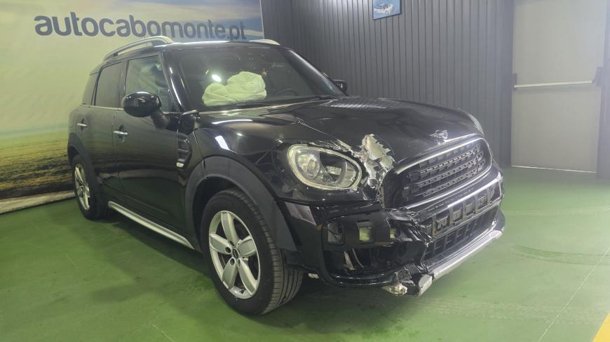 Mini Countryman 1.5 D - Auto Cabomonte Compra e Venda de Salvados