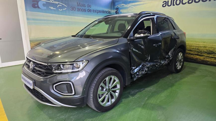 Volkswagen T-Roc 1.0 TSI - Auto Cabomonte Compra e Venda de Salvados