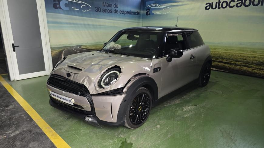 Mini Cooper SE Eletric - Auto Cabomonte Compra e Venda de Salvados