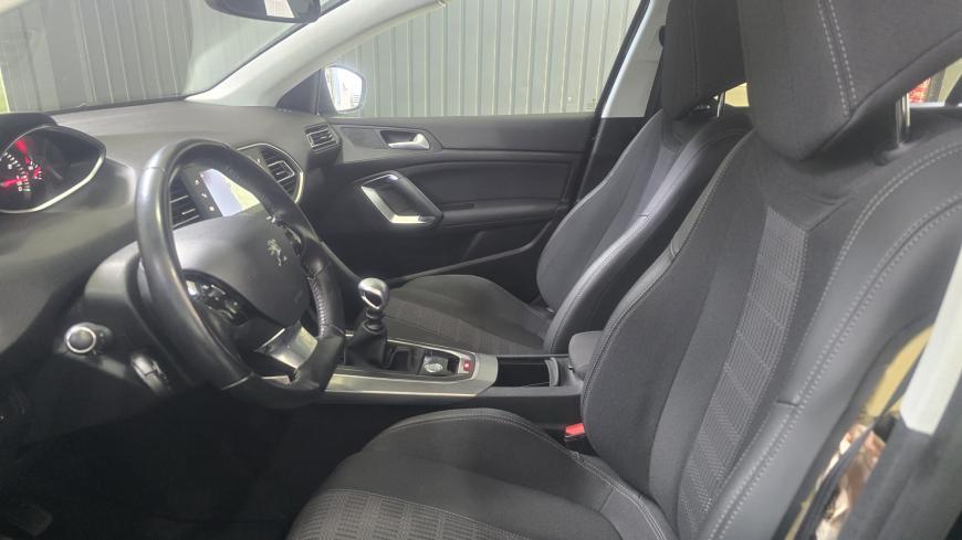 Peugeot 308 1.2 Allure - Auto Cabomonte Compra e Venda de Salvados