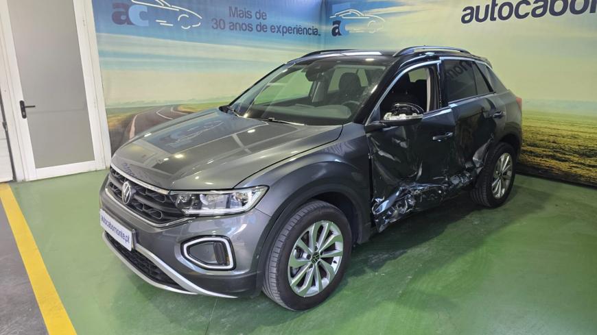 Volkswagen T-Roc 1.0 TSI - Auto Cabomonte Compra e Venda de Salvados