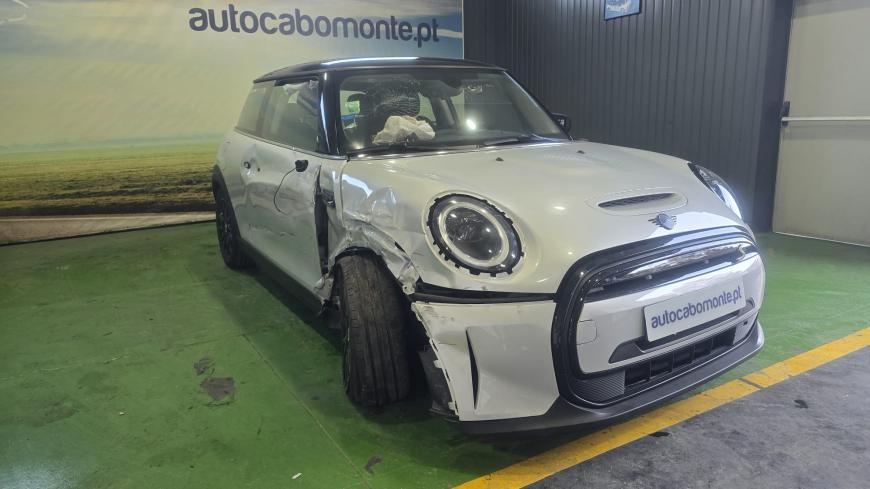 Mini Cooper SE Eletric - Auto Cabomonte Compra e Venda de Salvados