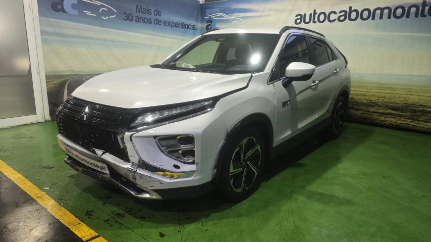 Mitsubishi Eclipse Cross 2.4 PHEV Plug - in - Auto Cabomonte Compra e Venda de Salvados