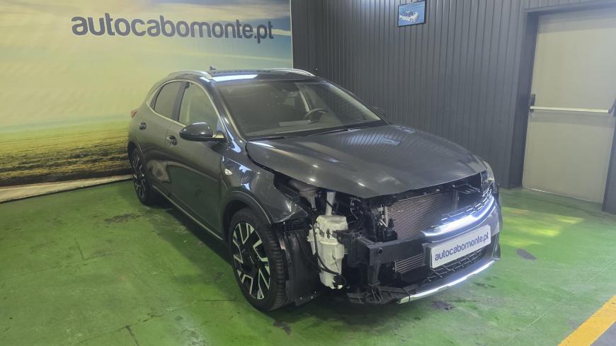 Kia Xceed 1.0 T-GDI Dynamic - Auto Cabomonte Compra e Venda de Salvados