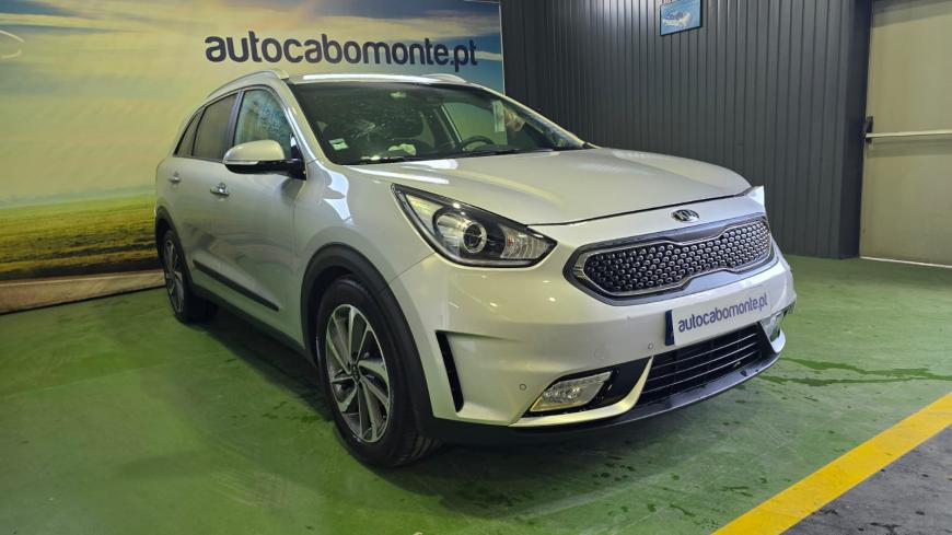 Kia Niro 1.6 GDI HEV - Auto Cabomonte Compra e Venda de Salvados