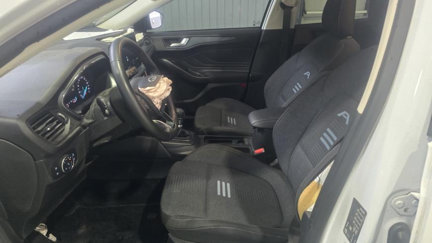 Ford Focus SW 1.5 TDCI Active - Auto Cabomonte Compra e Venda de Salvados