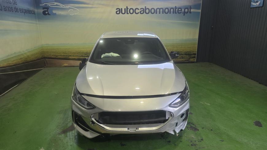 Ford Focus ST-Line - Auto Cabomonte Compra e Venda de Salvados