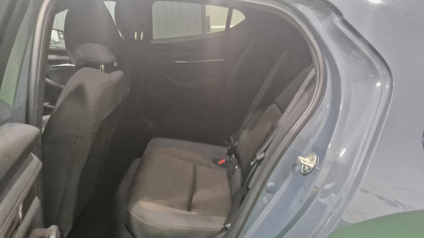 Mazda 3 2.0 Skyactiv - G Hibrido/Gasolina - Auto Cabomonte Compra e Venda de Salvados