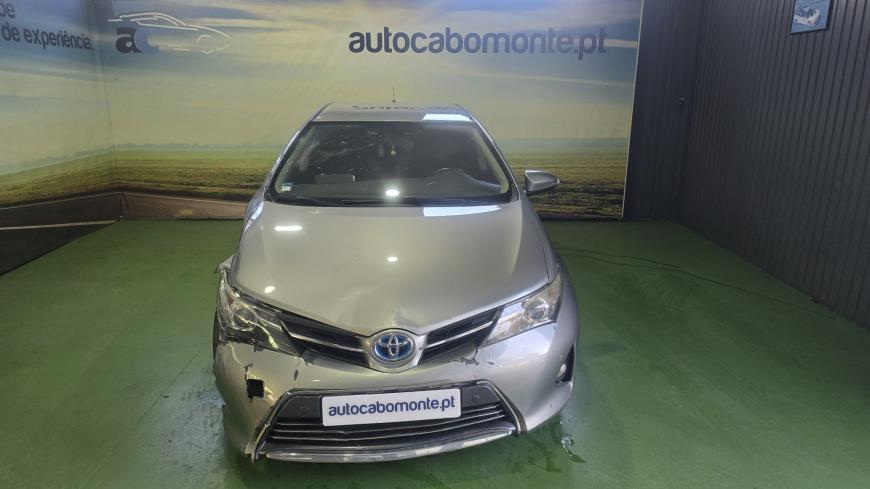 Toyota Auris 1.8 HSD - Auto Cabomonte Compra e Venda de Salvados