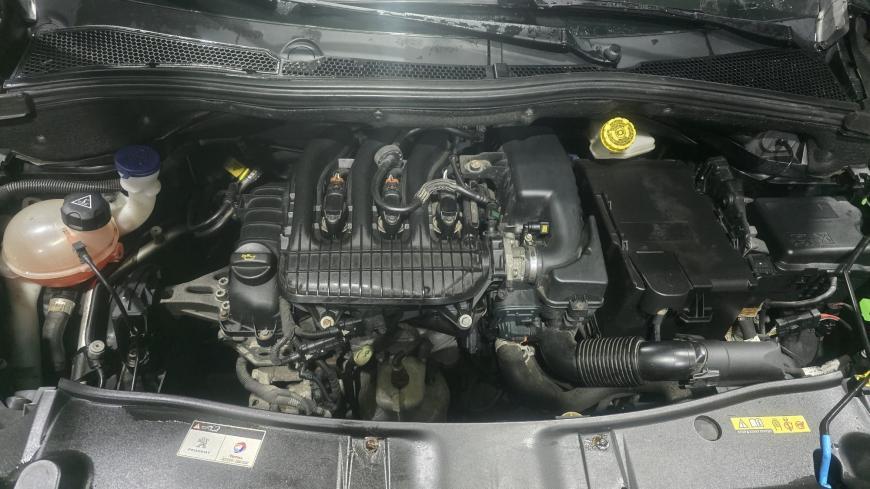 Peugeot 2008 1.2 Puretech Style - Auto Cabomonte Compra e Venda de Salvados