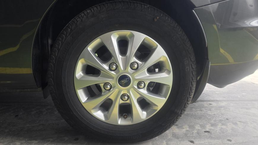 Ford Transit 2.0 - Auto Cabomonte Compra e Venda de Salvados