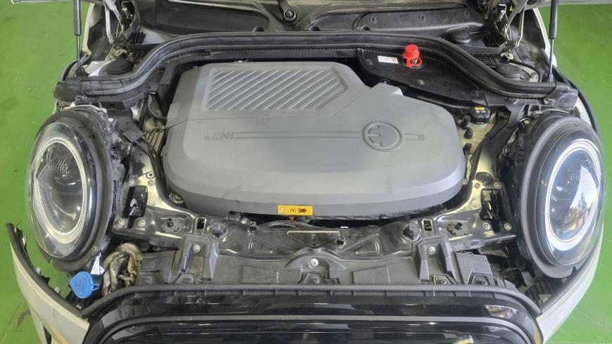 Mini Cooper SE Eletric - Auto Cabomonte Compra e Venda de Salvados