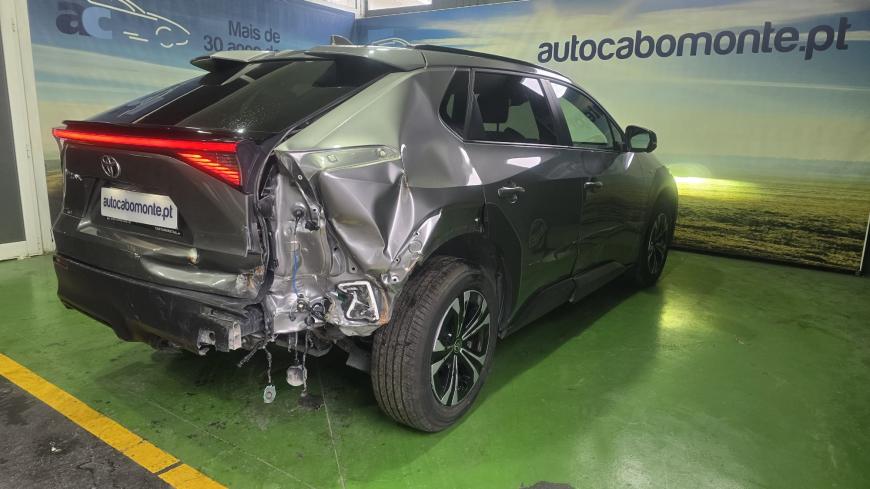 Toyota bZ4X 71,4 Kwh - Auto Cabomonte Compra e Venda de Salvados