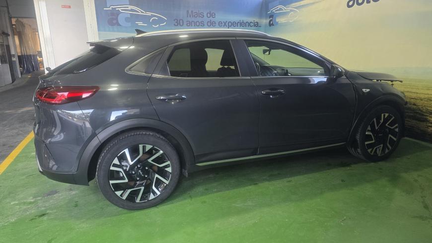 Kia Xceed 1.0 T-GDI Dynamic - Auto Cabomonte Compra e Venda de Salvados
