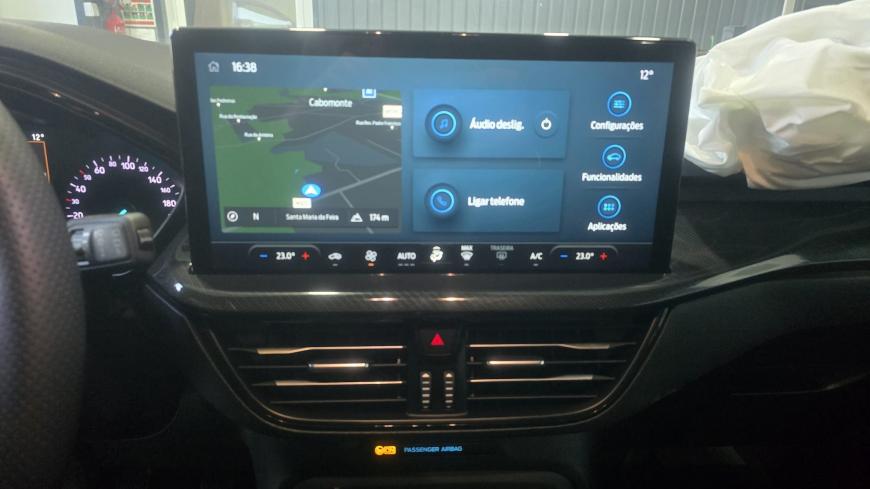 Ford Focus ST-Line - Auto Cabomonte Compra e Venda de Salvados