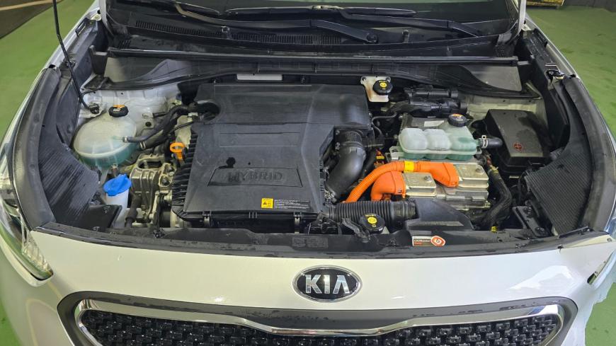 Kia Niro 1.6 GDI HEV - Auto Cabomonte Compra e Venda de Salvados