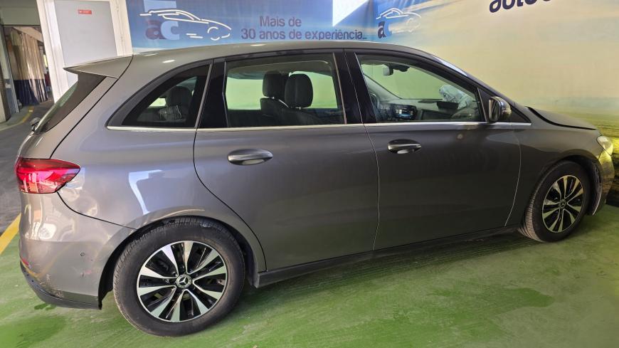 Mercedes - Benz B 180 CDI - Auto Cabomonte Compra e Venda de Salvados