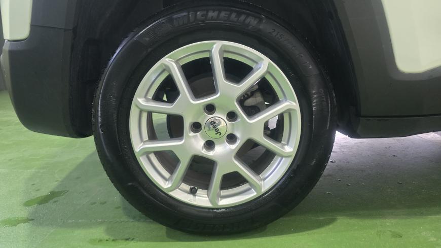 Jeep Renegade 1.5 TG E-Hybrid  CX AUT. - Auto Cabomonte Compra e Venda de Salvados