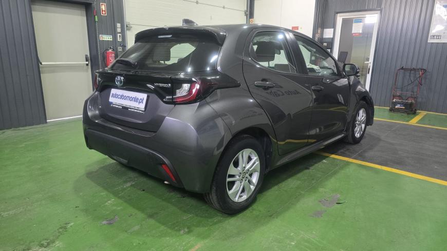 Toyota Yaris 1.5 HDF  - Auto Cabomonte Compra e Venda de Salvados