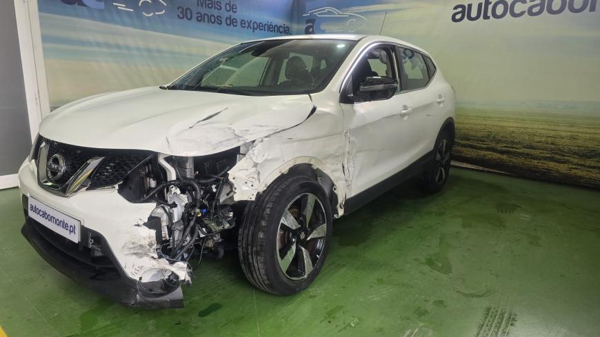 Nissan Qashqai 1.5 DCI - Auto Cabomonte Compra e Venda de Salvados