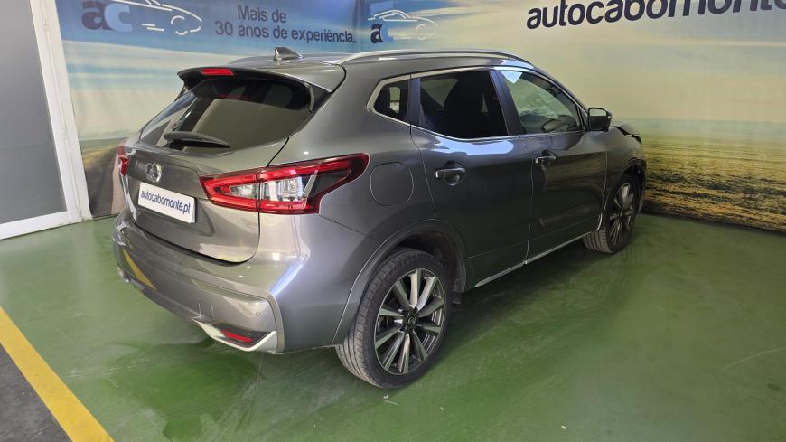 Nissan Qashqai 1.5 DCI Cx Aut. - Auto Cabomonte Compra e Venda de Salvados