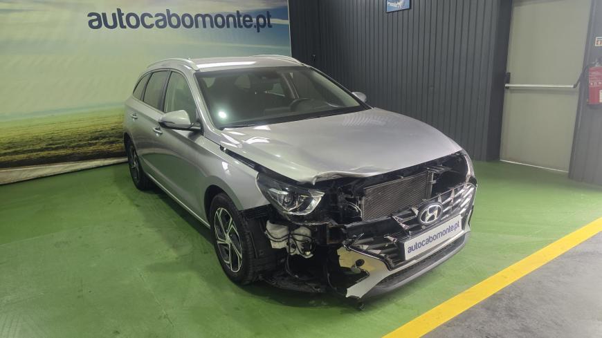 Hyundai I30 SW 1.0 T-GDi - Auto Cabomonte Compra e Venda de Salvados