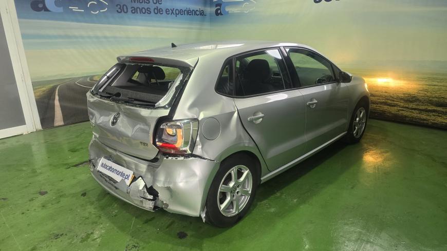 Volkswagen Polo 1.2  - Auto Cabomonte Compra e Venda de Salvados