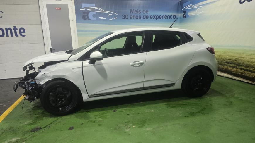 Renault Clio V 1.5 DCI - Auto Cabomonte Compra e Venda de Salvados